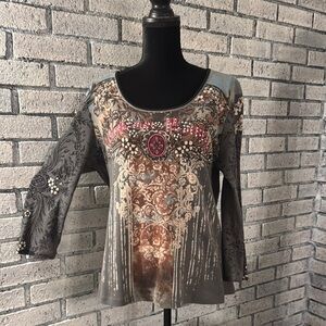 Gray and Brown Graphic Design Long Sleeve Jersey Top